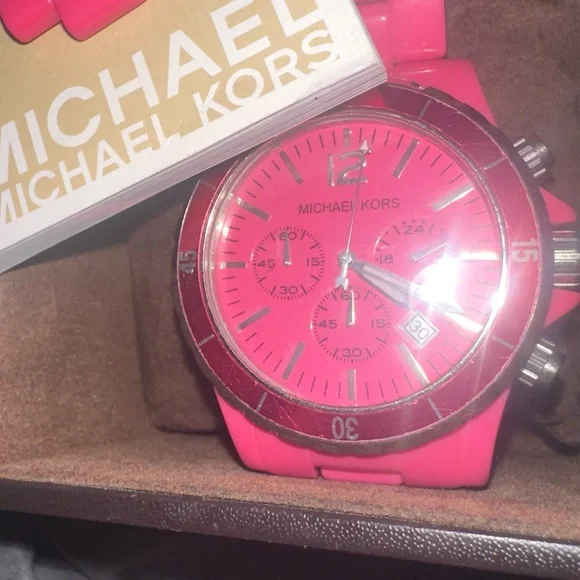 Michael Kors Hot Pink Linked Watch - Picture 4 of 6